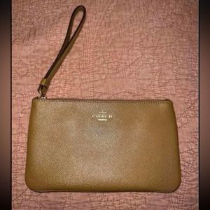 Coach wristlet wallet